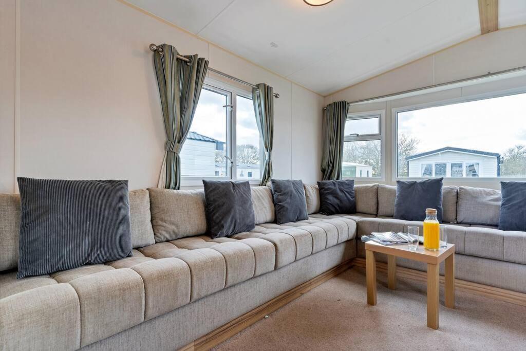 Tattershall Lakes: Sally'S Superior Stay Exterior photo
